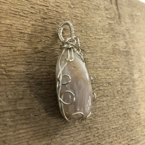 Banded Natural Quartz Chunk Necklace Pendant - Picture 3 of 6